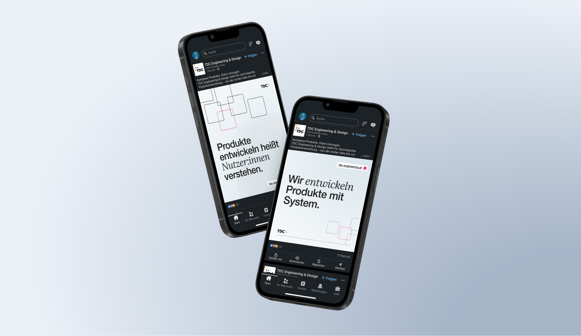 Zwei Mobiltelephone mit einem LinkedIn Social Media Post